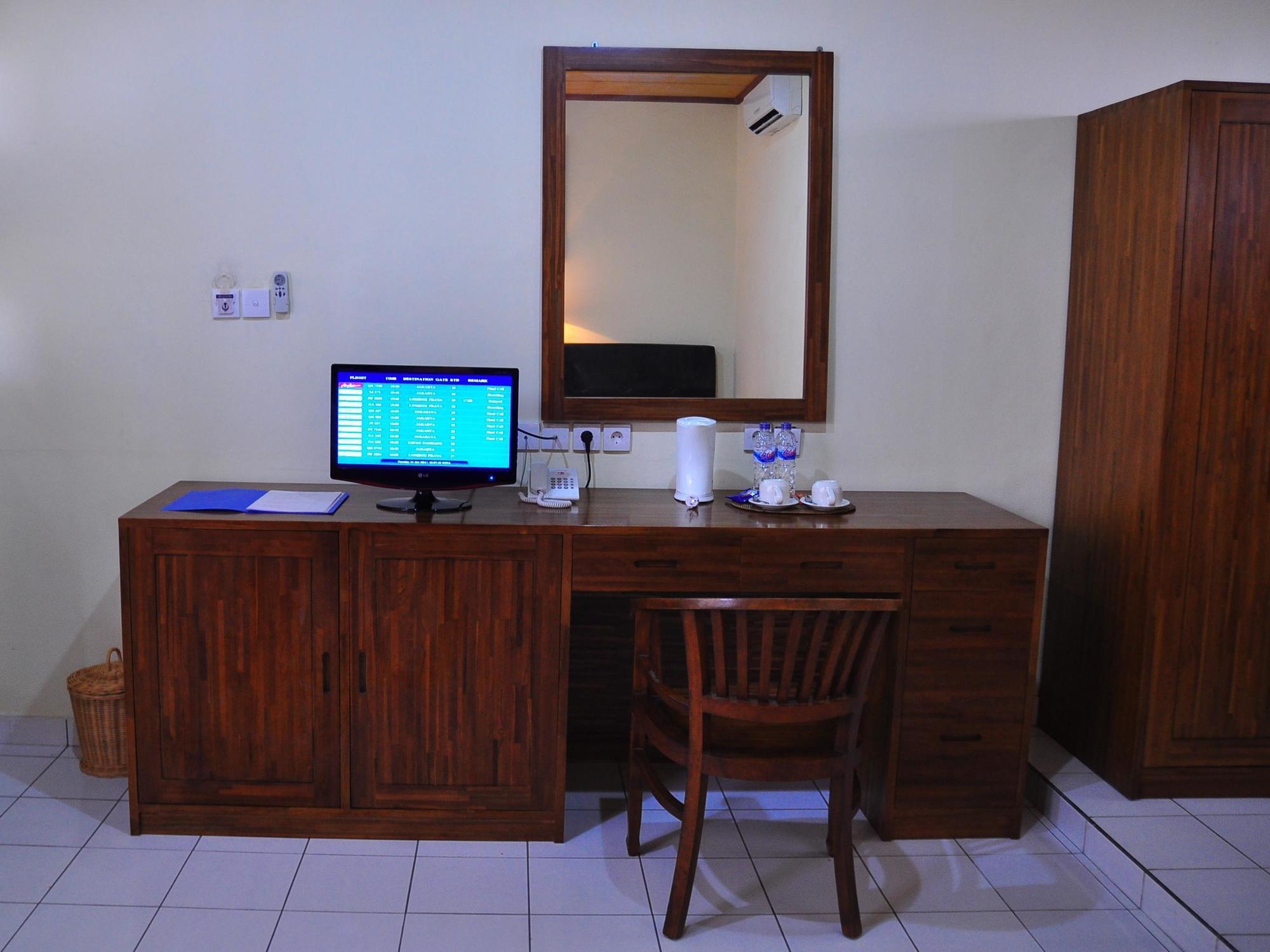 Si Doi Hotel Legian Kuta  Ngoại thất bức ảnh